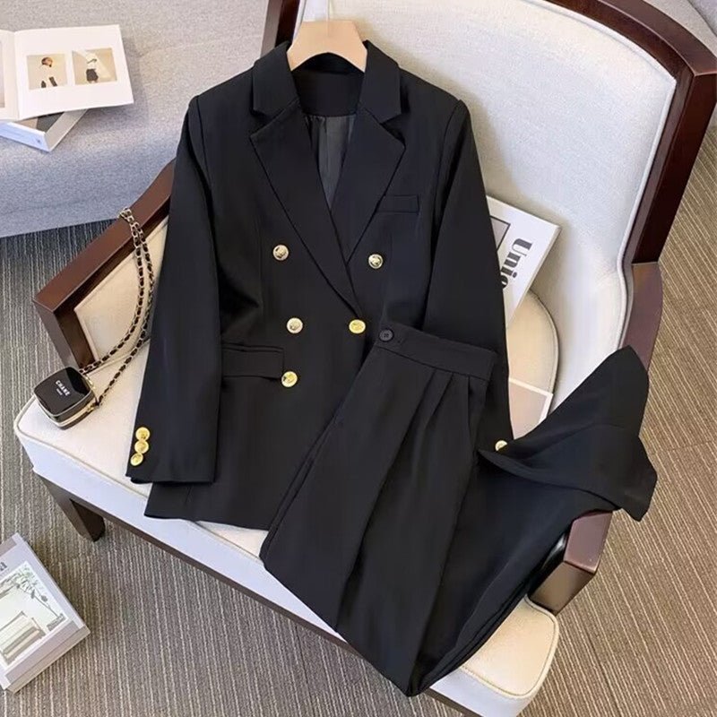 Women’s Relaxed Fit Blazer and Pants Two-Piece Set